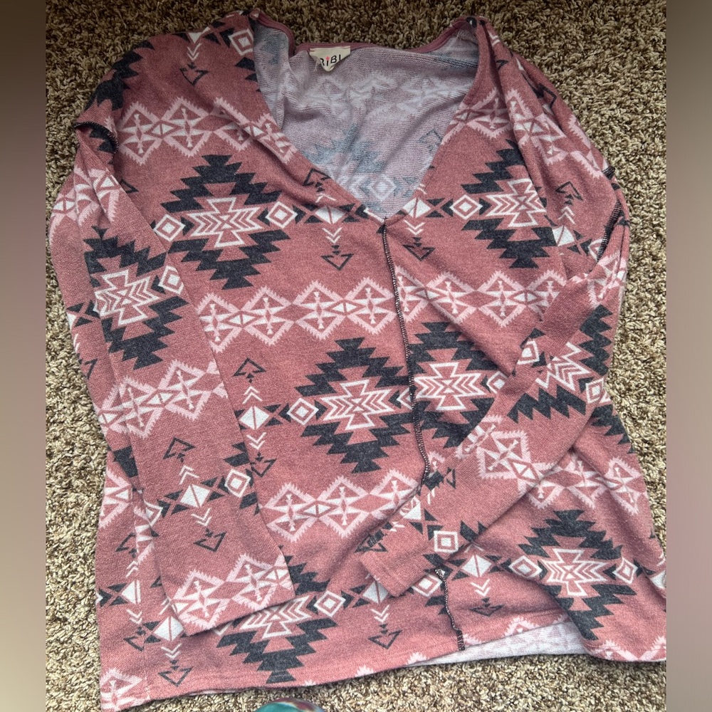 Southwestern style long sleeve- very soft!